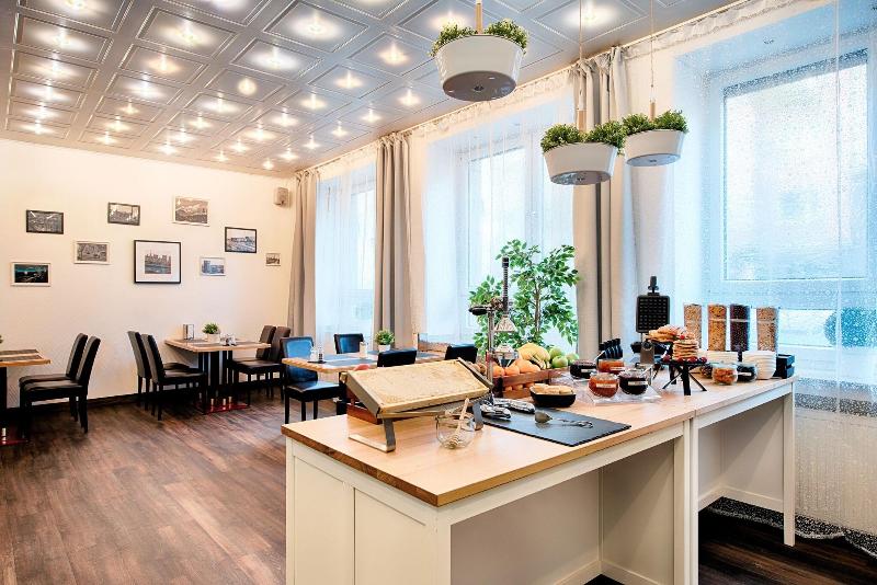 Home Hotel - Restoran