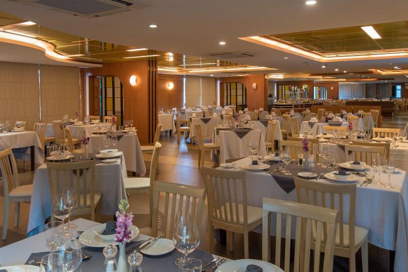 Bay Beach Resort - Restoran