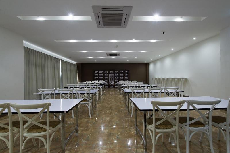 Brown House Hotel - Toplantı