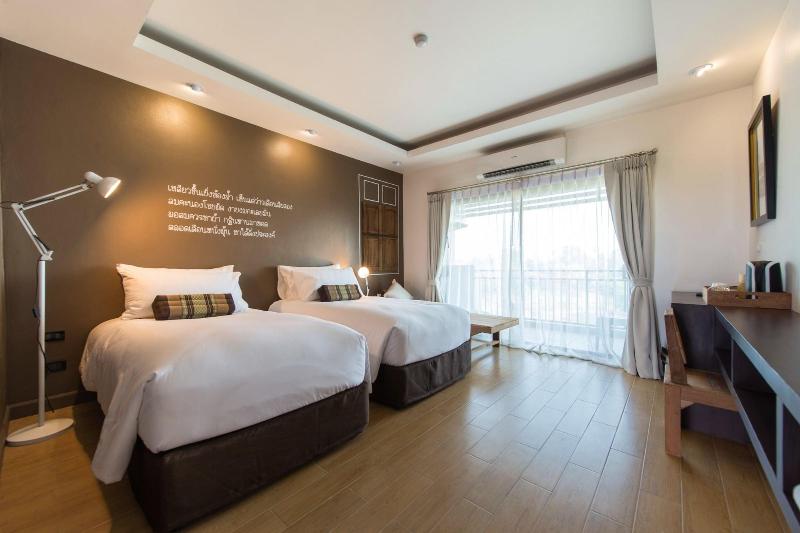 Brown House Hotel - Oda