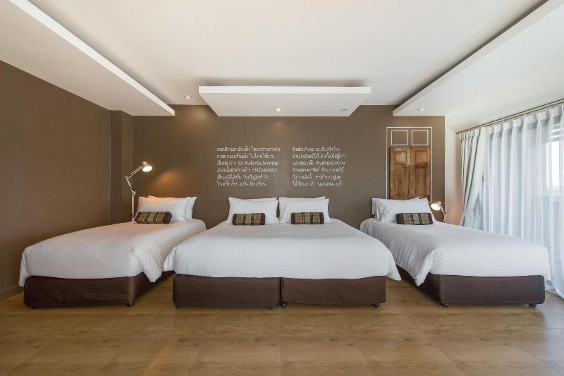 Brown House Hotel - Oda