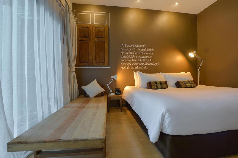 Brown House Hotel - Oda