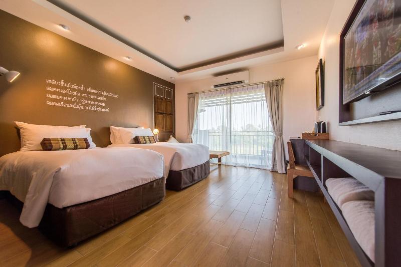 Brown House Hotel - Oda