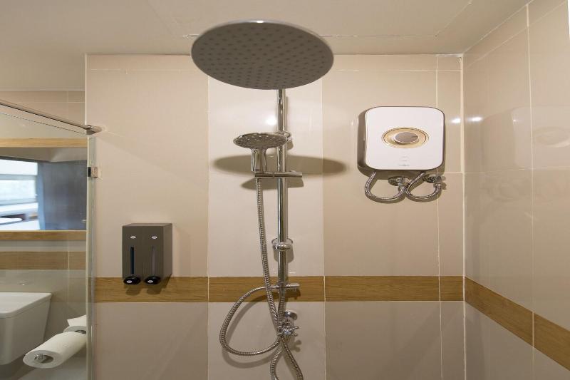 Brown House Hotel - Oda