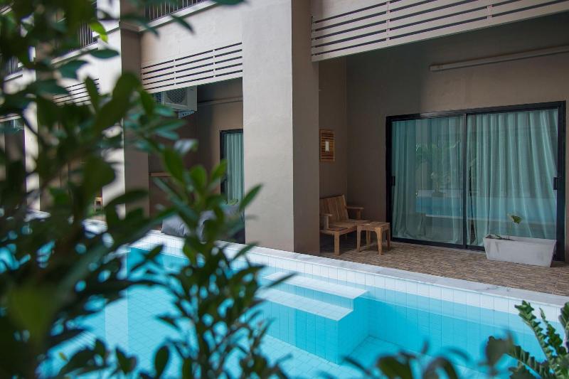 Brown House Hotel - Oda