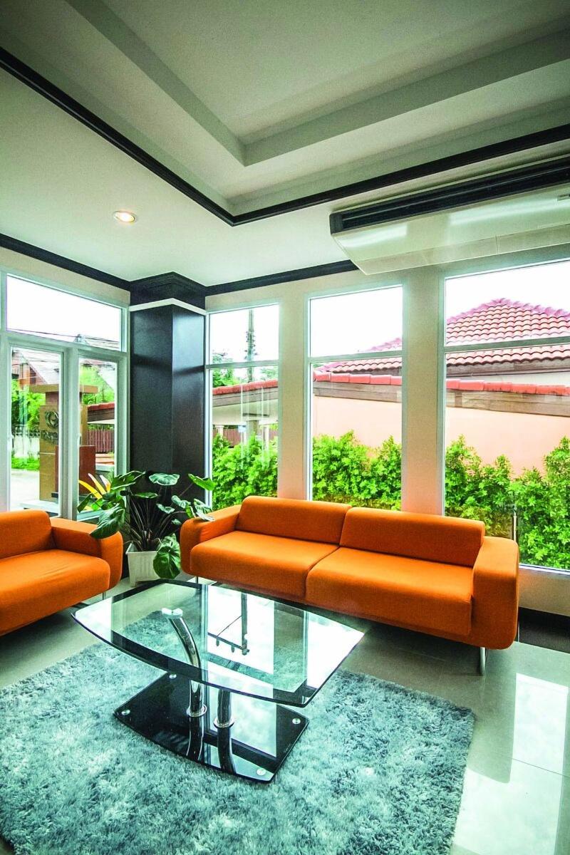 Excella Hotel - Lobi