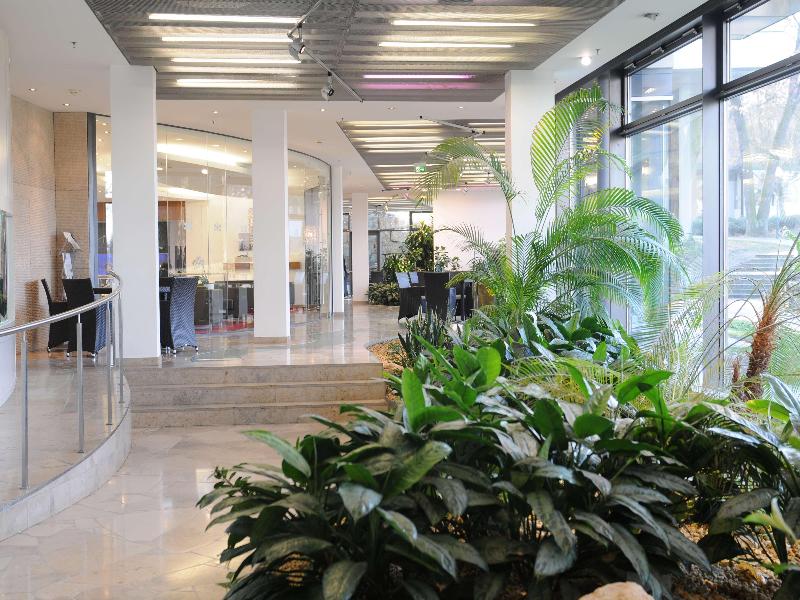 Favorite Parkhotel - Lobi