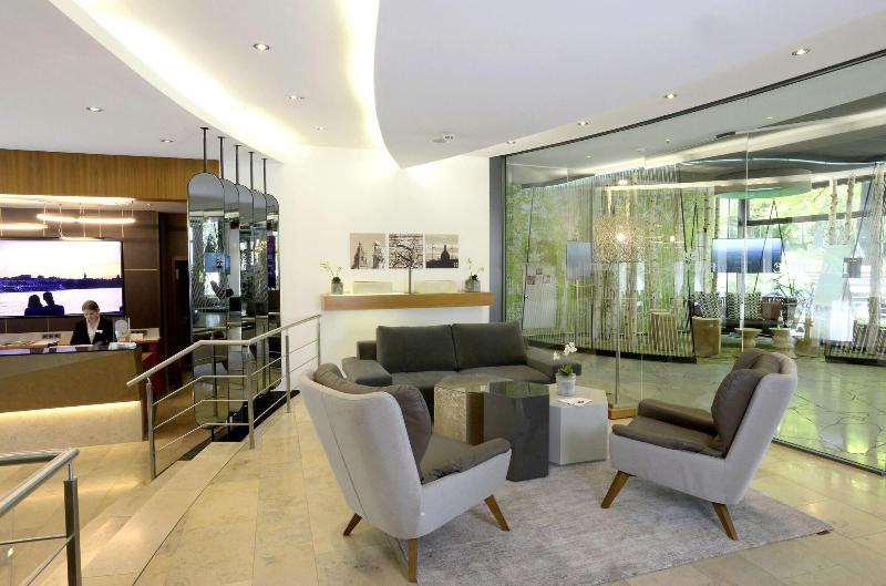 Favorite Parkhotel - Lobi