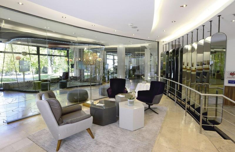 Favorite Parkhotel - Lobi