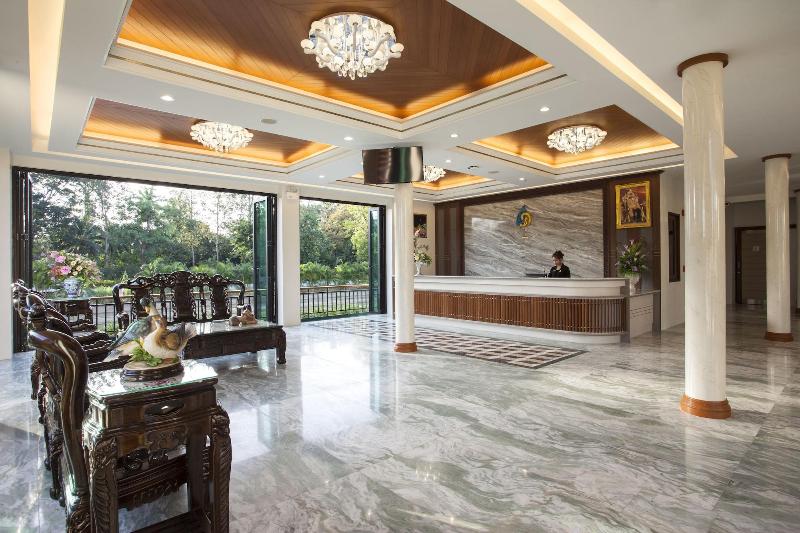 RK Riverside Resort & Spa - Lobi