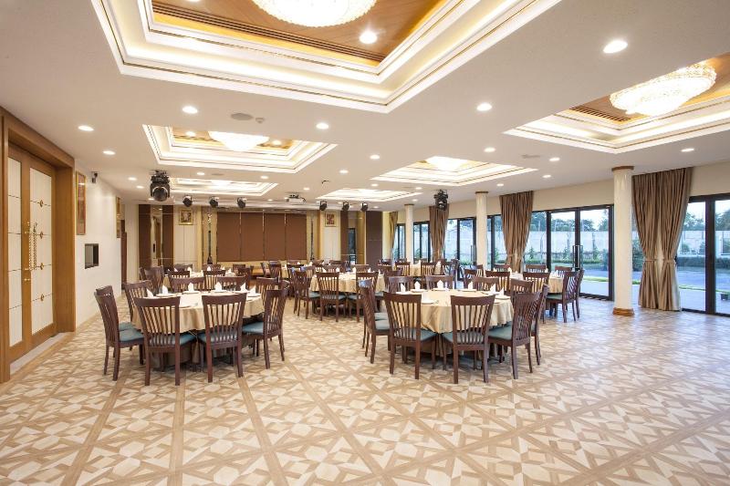 RK Riverside Resort & Spa - Aktivite
