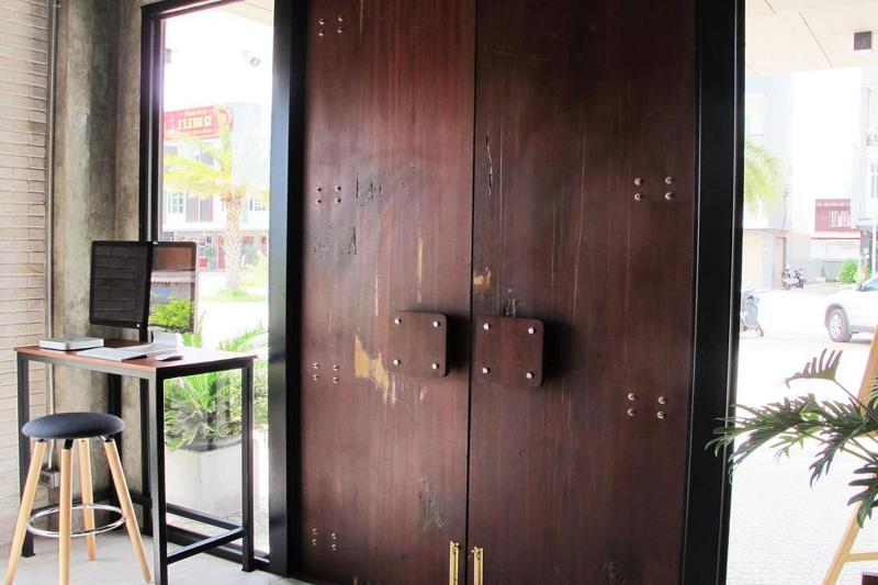 The Plug Hotel - Lobi