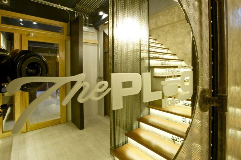 The Plug Hotel - Lobi
