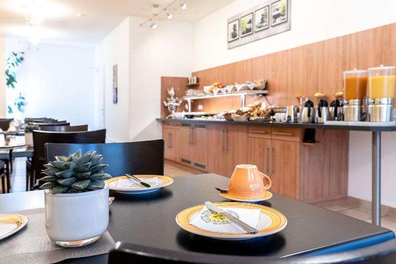 Hotel Fresh Inn - Restoran