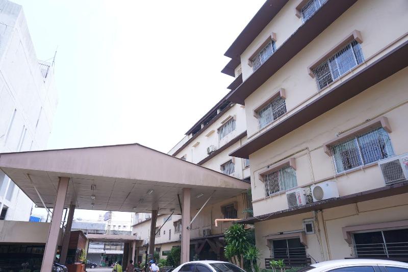 Sri Chumphon Hotel - Genel