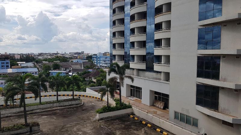 Aek Udon Apartment - Genel