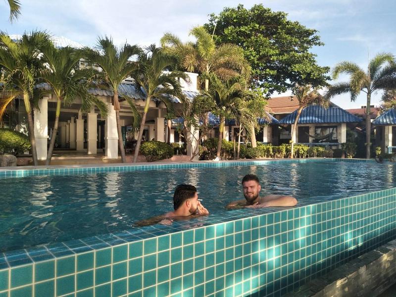 Sunset Beach Villas - Havuz