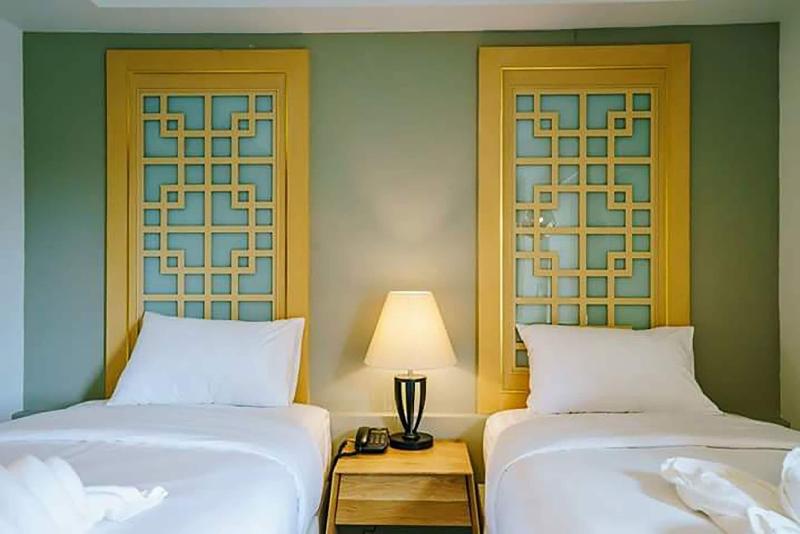 Moon Dragon Hotel - Genel