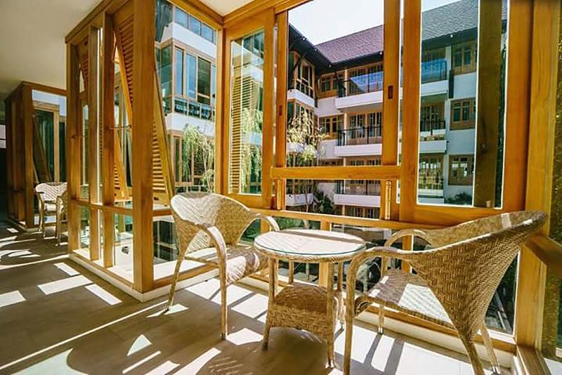 Moon Dragon Hotel - Oda