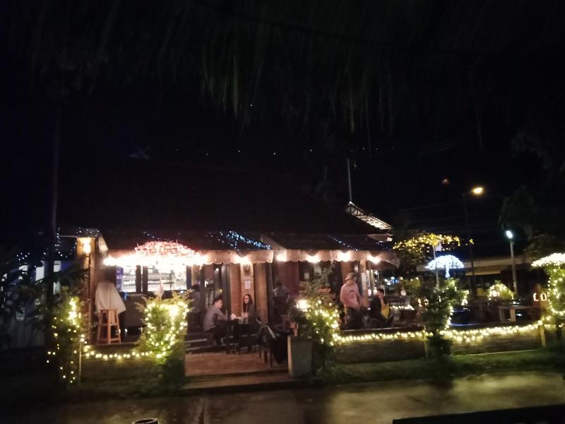 Saimoonburyresort - Bar