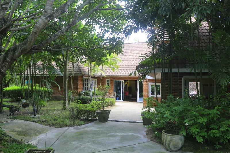 Saimoonburyresort - Genel