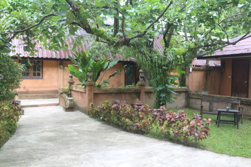 Saimoonburyresort - Genel