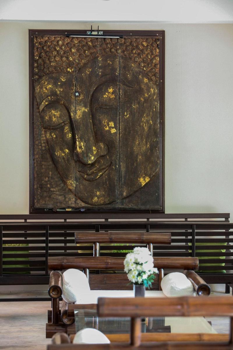 Naiharn Beach Resort - Lobi