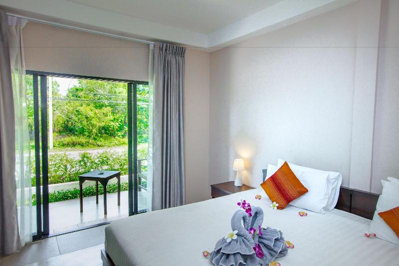 Naiharn Beach Resort - Oda