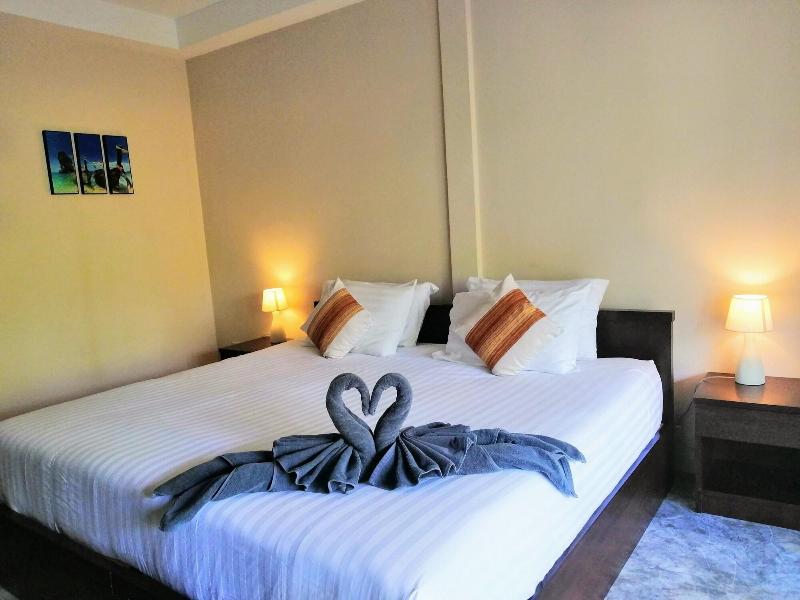 Naiharn Beach Resort - Oda
