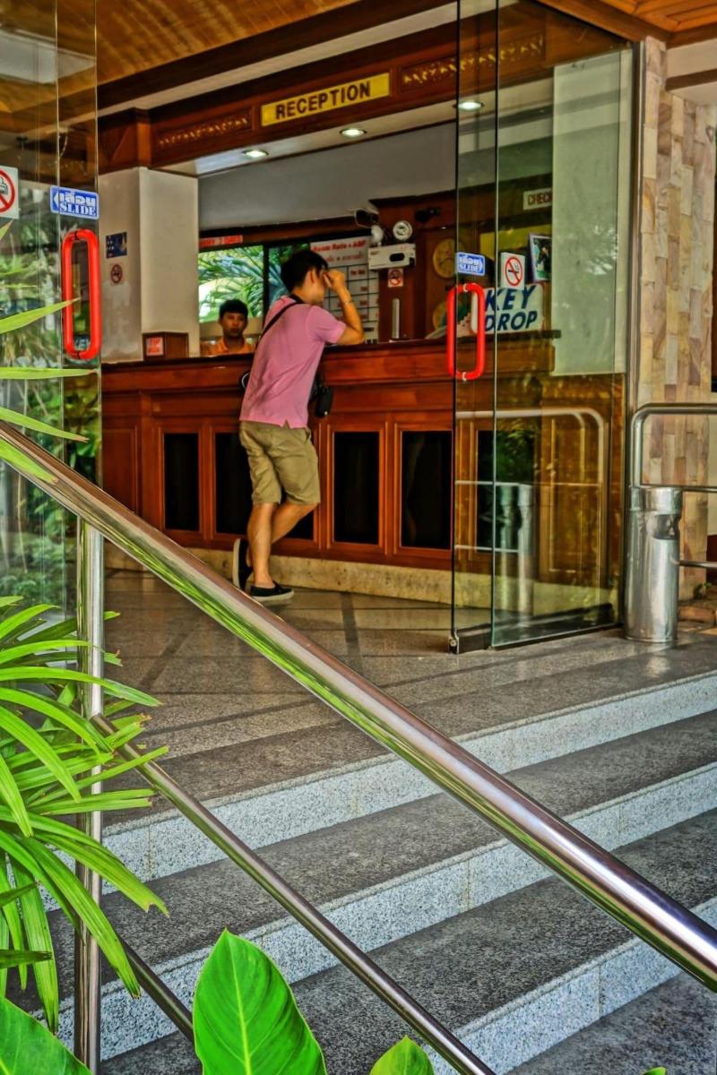 Lek Jomtien Hotel - Lobi