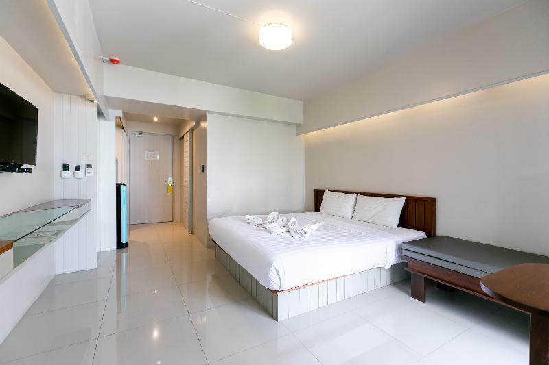A Room Bangkok Sathorn by ZUZU - Oda