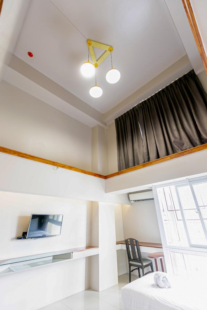 A Room Bangkok Sathorn by ZUZU - Oda