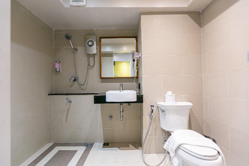 A Room Bangkok Sathorn by ZUZU - Oda