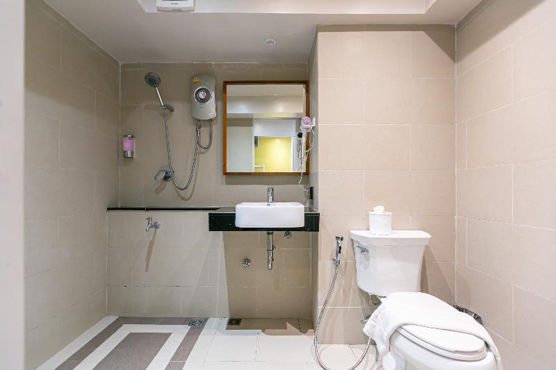 A Room Bangkok Sathorn by ZUZU - Oda