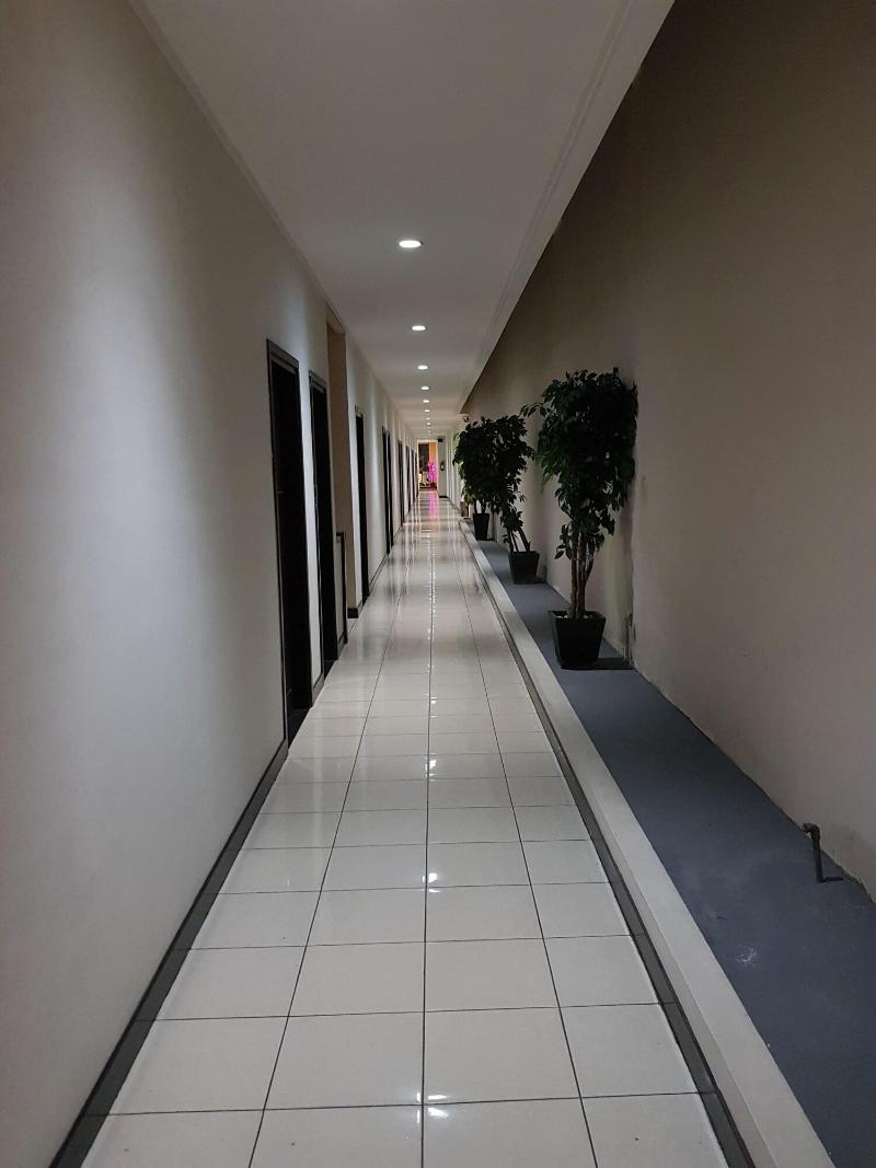 N2 Hotel Gunung Sahari - Lobi