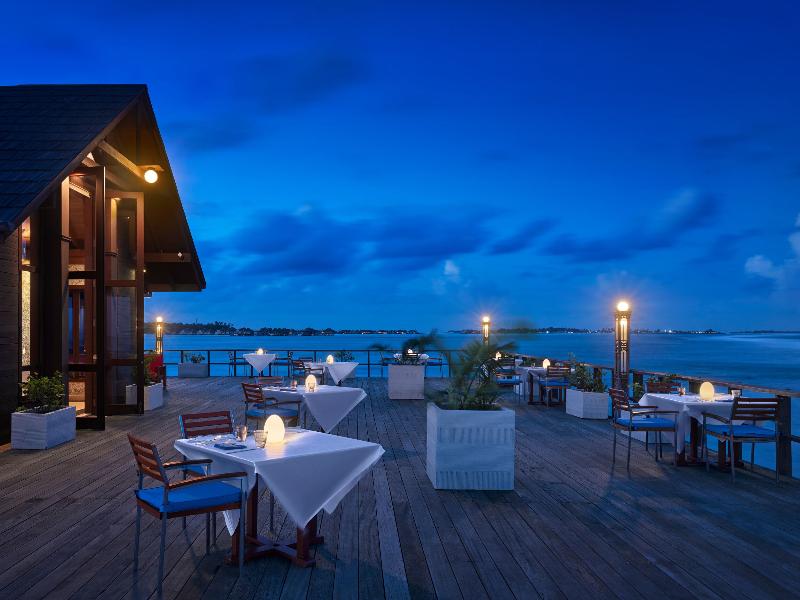 Villa Nautica Paradise Island Resort - Restoran