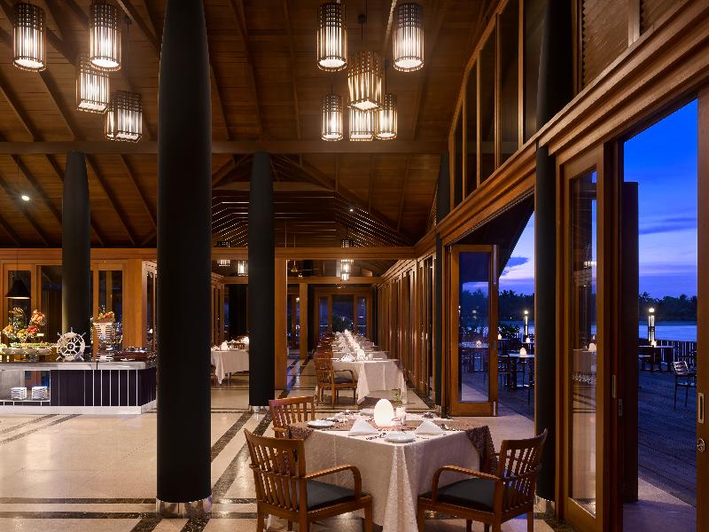 Villa Nautica Paradise Island Resort - Restoran
