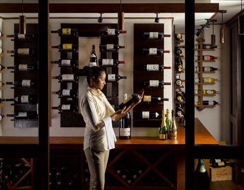 Royal Island Resort & Spa - Bar