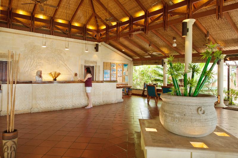 Royal Island Resort & Spa - Lobi