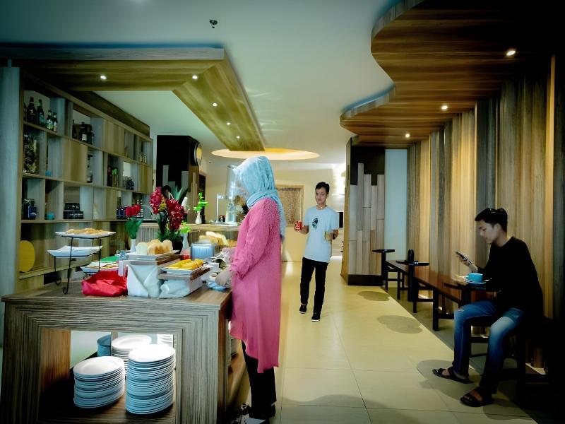 Infinity Hotel By Tritama Hospitality - Restoran