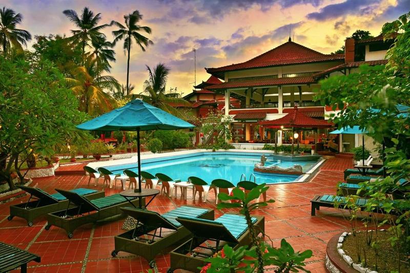 Puri Naga Seaside Cottages - Havuz