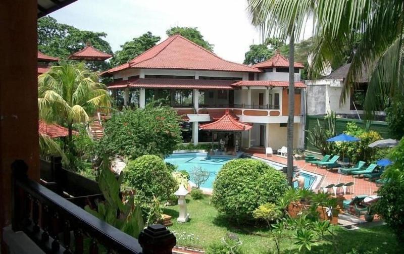 Puri Naga Seaside Cottages - Teras