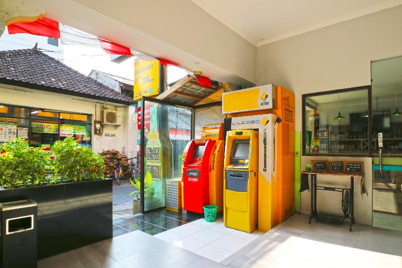 Gemini Star Hotel Kuta by Zuzu - Lobi