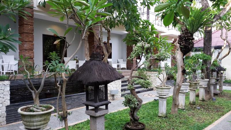 Legian Village Beach Resort - Genel