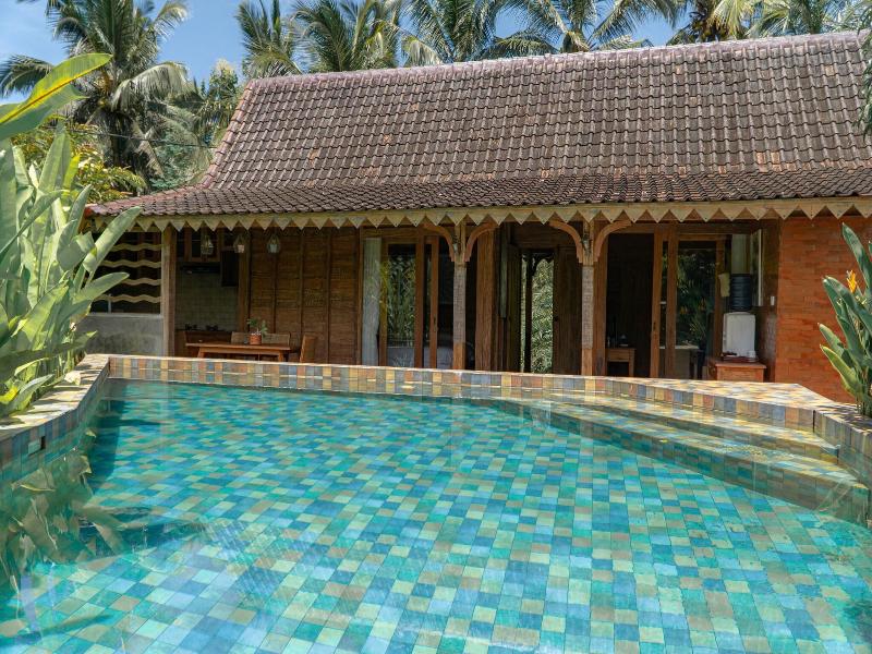 Umadhatu Village & Outbound Resort - Havuz
