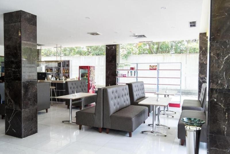 D'Grande Hotel - Lobi
