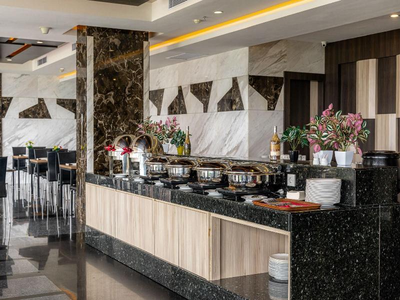 M One Hotel - Restoran