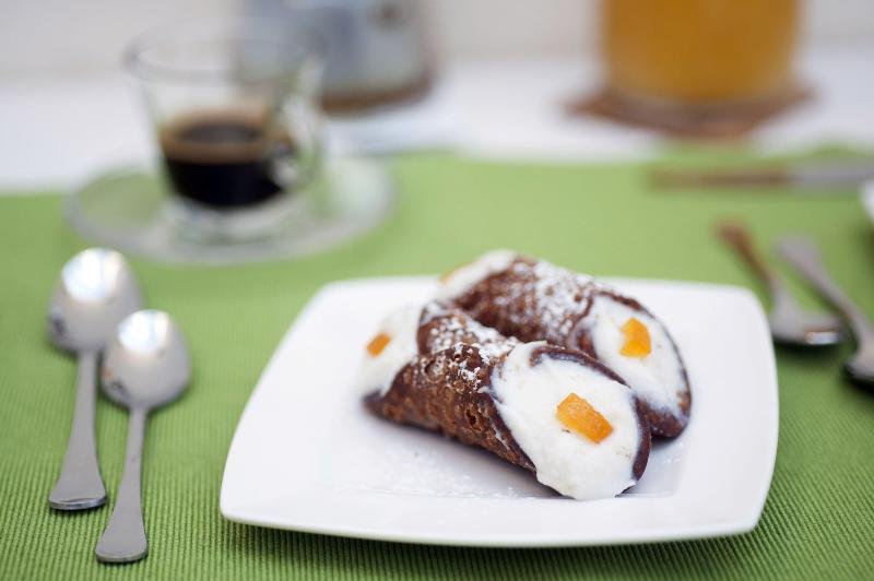B&B Cannoli - Restoran