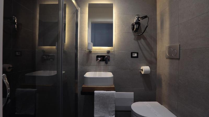 Suite Inn Rome - Oda