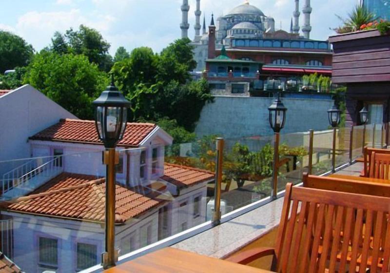 Agora Boutique Hotel & Bistro - Teras